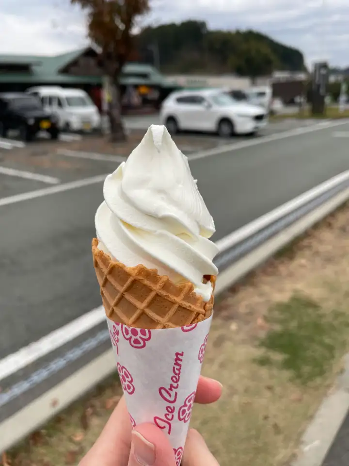 Milk soft cream cone