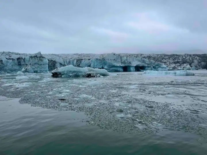 Fjallsárlón glacier wall