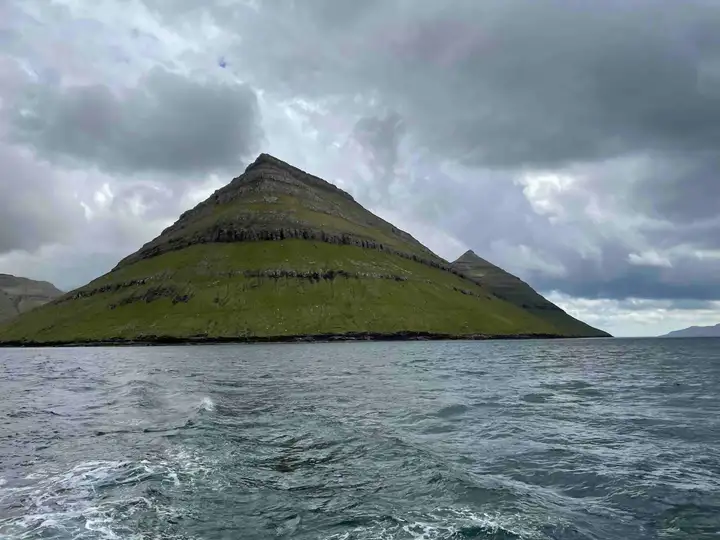 Ferry to Kalsoy
